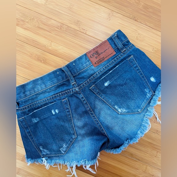 one teaspoon bonitas shorts - Picture 1 of 4